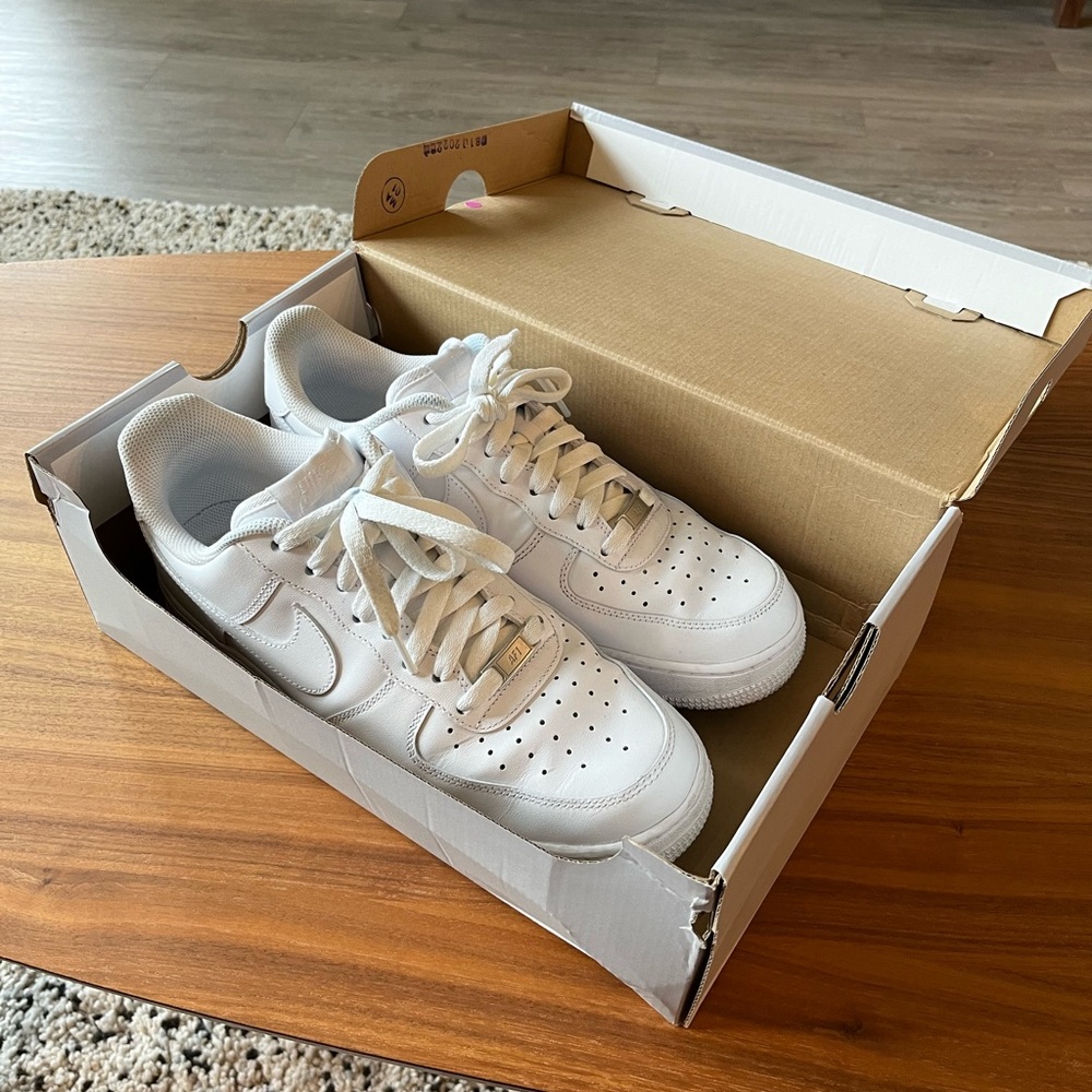 Nike Air Force 1 AF1 ‘07